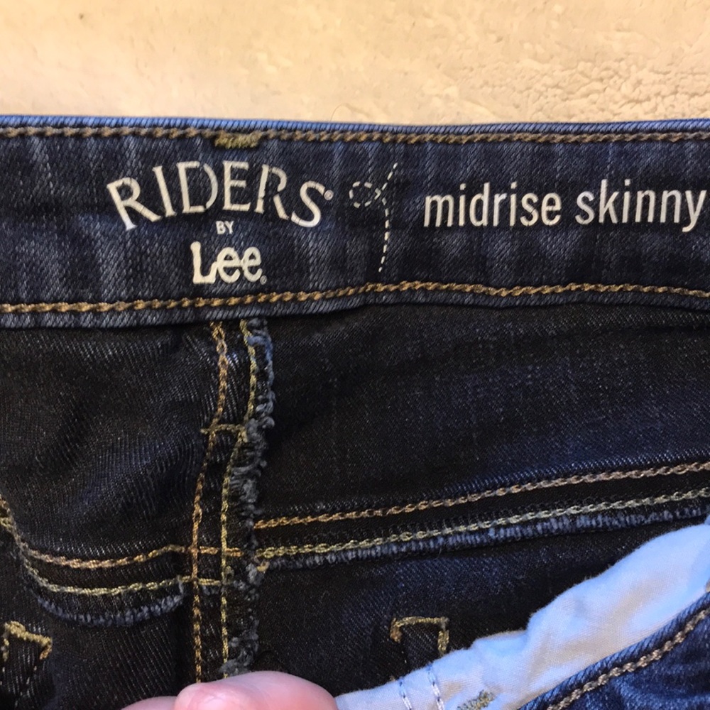 Jeans - Picture 2 of 3